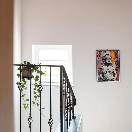 I&r Apartma Apartman Hrpelje